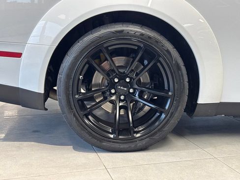 Used 2022 Dodge Challenger SRT Hellcat RWD image 7