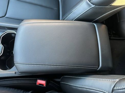 New 2025 Jeep Grand Cherokee L Limited image 31