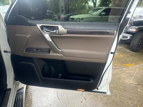 Used 2020 Lexus GX 460 Premium AWD/4WD image 21