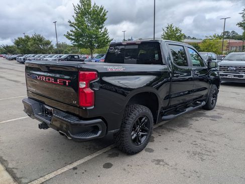 Used 2021 Chevrolet Silverado 1500 LT Trail Boss w/ Convenience Package II AWD/4WD image 4