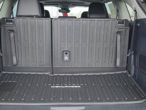 New 2026 Toyota Highlander Limited image 20