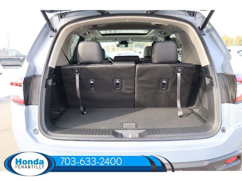 New 2025 Honda Pilot Touring image 33