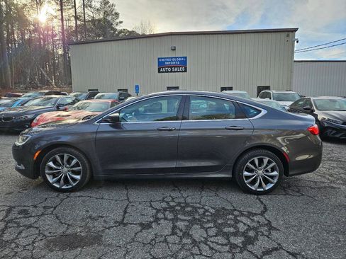 Used 2015 Chrysler 200 Limited image 3