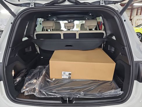 New 2026 Mercedes-Benz GLB 250 image 13