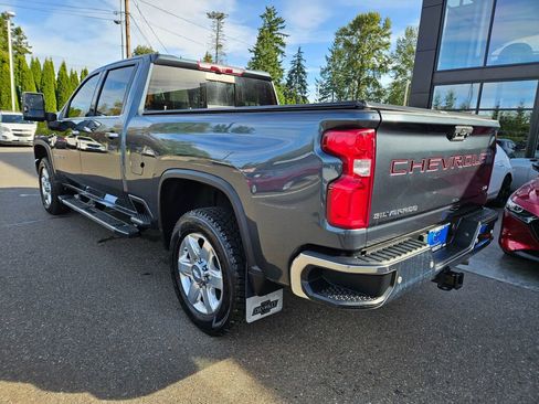 Used 2020 Chevrolet Silverado 3500 LTZ w/ LTZ Premium Package image 6