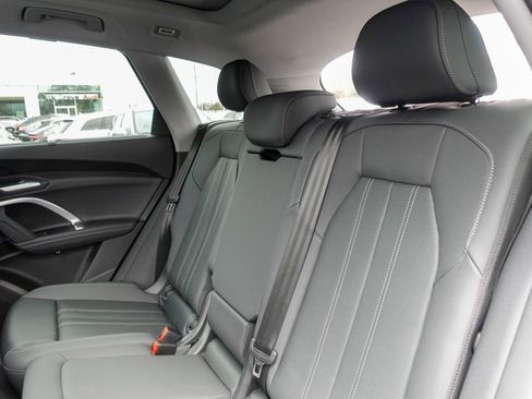 Used 2025 Audi Q5 Premium Plus w/ Premium Plus image 46