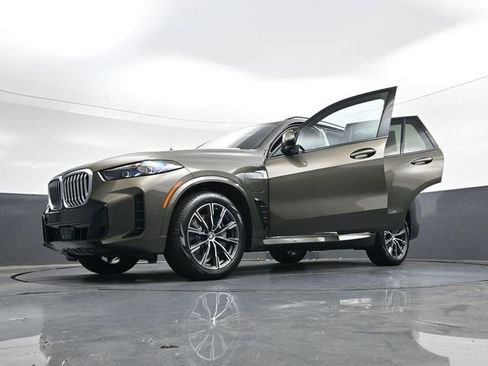 New 2026 BMW X5 xDrive50e w/ M Sport Package image 41