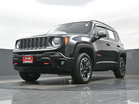 Used 2017 Jeep Renegade Trailhawk image 27