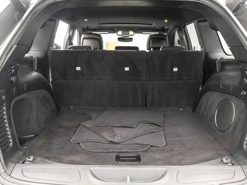 Used 2020 Jeep Grand Cherokee Altitude image 29