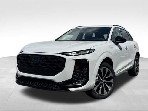 New 2026 Audi Q3 quattro 2.0T AWD/4WD image 3