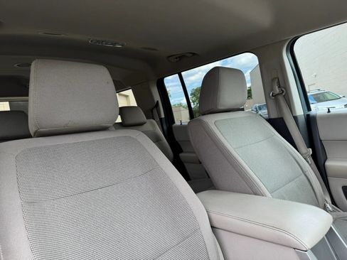 Used 2010 Ford Flex SE FWD image 27