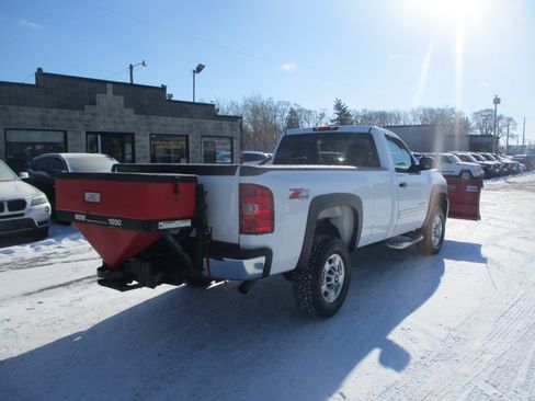 Used 2014 Chevrolet Silverado 2500 LT w/ Suspension Package, Off-Road image 5
