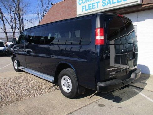 Used 2014 Chevrolet Express 3500 LS image 8