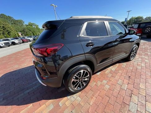 Used 2024 Chevrolet TrailBlazer LT w/ Driver Confidence Package AWD/4WD image 35