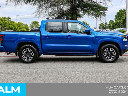 Used 2024 Nissan Frontier SL w/ Technology Package RWD image 11