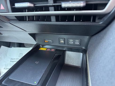Used 2025 Toyota Camry LE FWD image 20