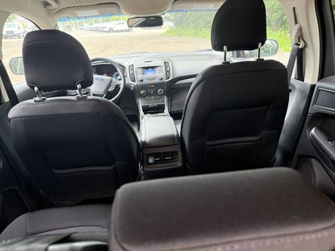 Used 2019 Ford Edge SE AWD/4WD image 16