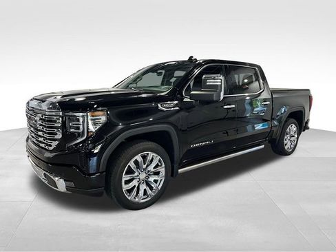 Used 2025 GMC Sierra 1500 Denali w/ Denali Reserve Package AWD/4WD image 3