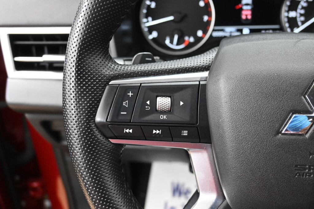 Used 2025 Mitsubishi Outlander SE AWD/4WD image 9