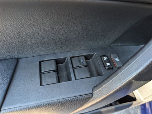 Used 2018 Toyota Corolla SE image 17