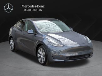 Used 2021 Tesla Model Y Long Range image 1