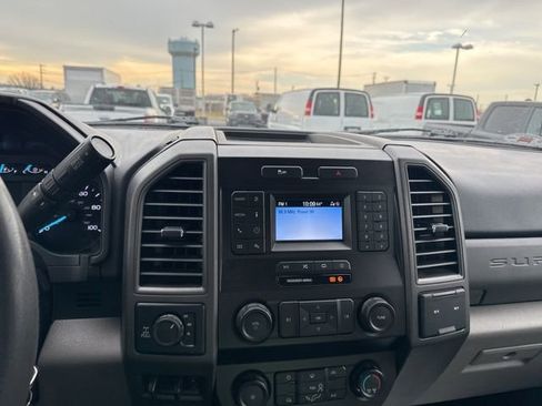 Used 2020 Ford F350 XL w/ Power Equipment Group image 10