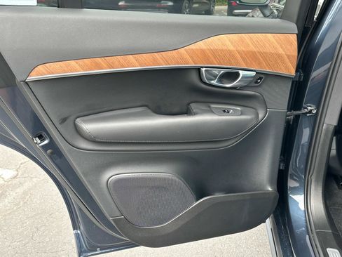 Certified 2025 Volvo XC90 B6 Plus image 20