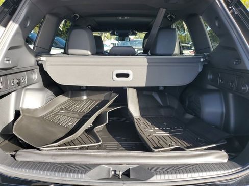 Used 2025 Subaru Forester Sport image 8