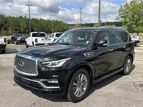 Used 2020 INFINITI QX80 Luxe w/ Proassist Package image 3