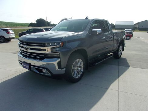 Used 2019 Chevrolet Silverado 1500 LTZ w/ LTZ Plus Package AWD/4WD image 6