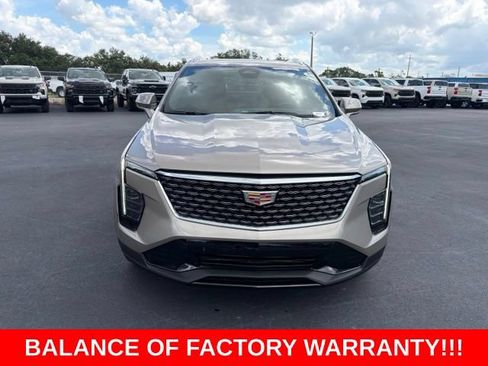 Used 2024 Cadillac XT4 Premium Luxury FWD image 2