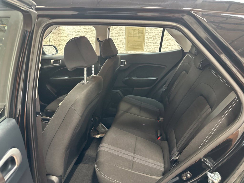 Certified 2026 Hyundai Venue SEL FWD image 10