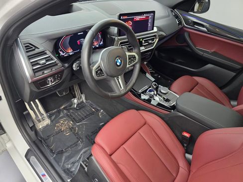 Used 2023 BMW X4 M40i w/ Premium Package image 11