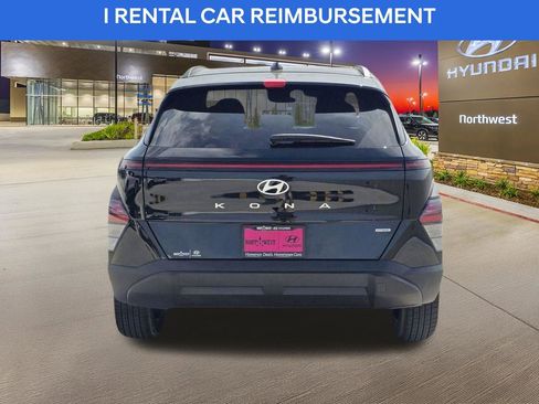 Certified 2025 Hyundai Kona SEL AWD/4WD image 12