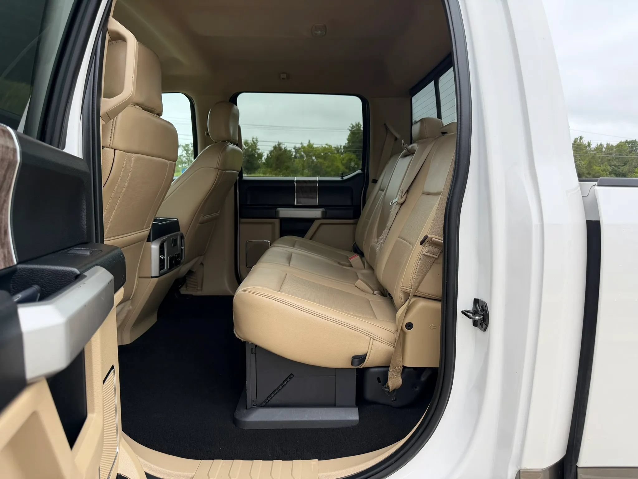Used 2019 Ford F250 Lariat w/ Lariat Ultimate Package AWD/4WD image 19