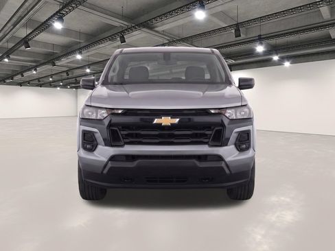 Used 2024 Chevrolet Colorado LT w/ LT Convenience Package II RWD image 5
