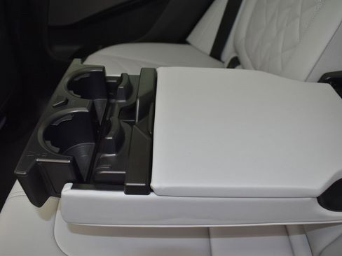 New 2026 BMW X5 xDrive50e w/ M Sport Package image 17