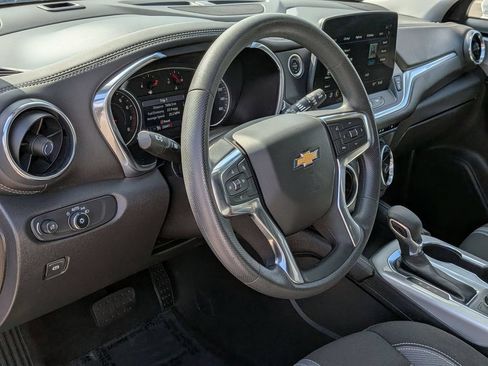 Used 2025 Chevrolet Blazer LT FWD image 15