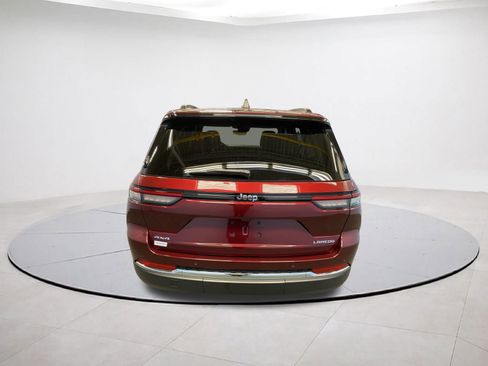 Certified 2024 Jeep Grand Cherokee Laredo X image 5