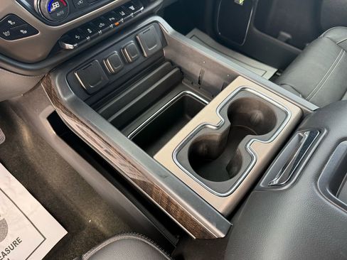 Used 2015 GMC Sierra 3500 Denali w/ Duramax Plus Package image 25