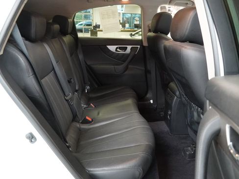 Used 2015 INFINITI QX70 AWD w/ Premium Package image 31