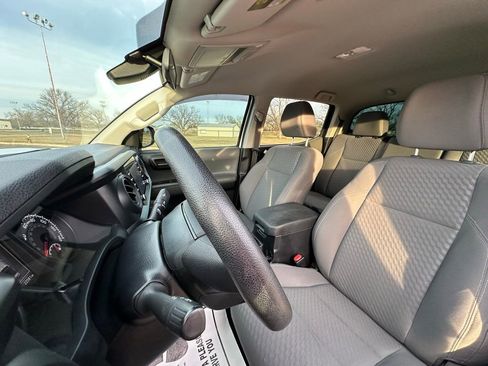 Used 2023 Toyota Tacoma SR AWD/4WD image 18