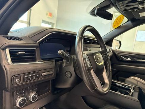 Used 2022 GMC Yukon Denali AWD/4WD image 28