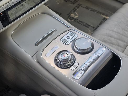 New 2026 Genesis G90 3.5T AWD/4WD image 18