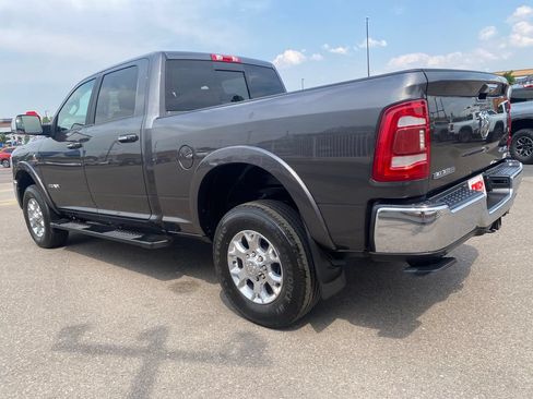 Used 2022 RAM 2500 Laramie AWD/4WD image 3
