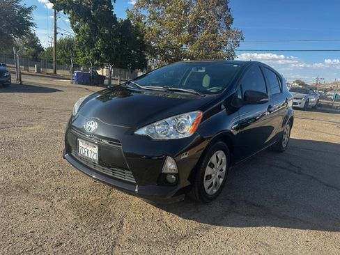 Used 2013 Toyota Prius C One FWD image 1