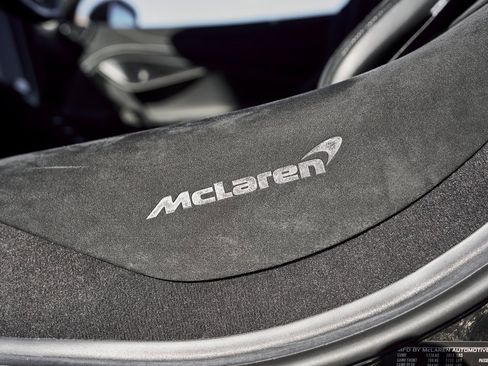 Used 2024 McLaren 750S Spider image 36