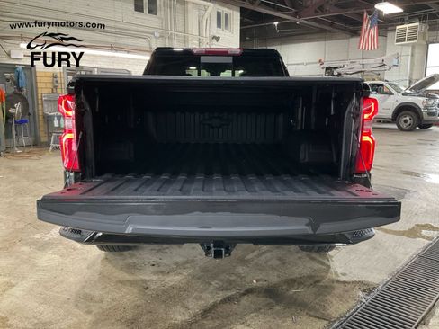 Used 2024 Chevrolet Silverado 1500 RST AWD/4WD image 18