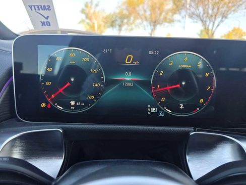 Used 2021 Mercedes-Benz GLB 250 4MATIC image 28