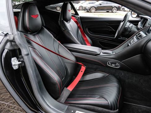 Used 2020 Aston Martin DB11 Coupe RWD image 43